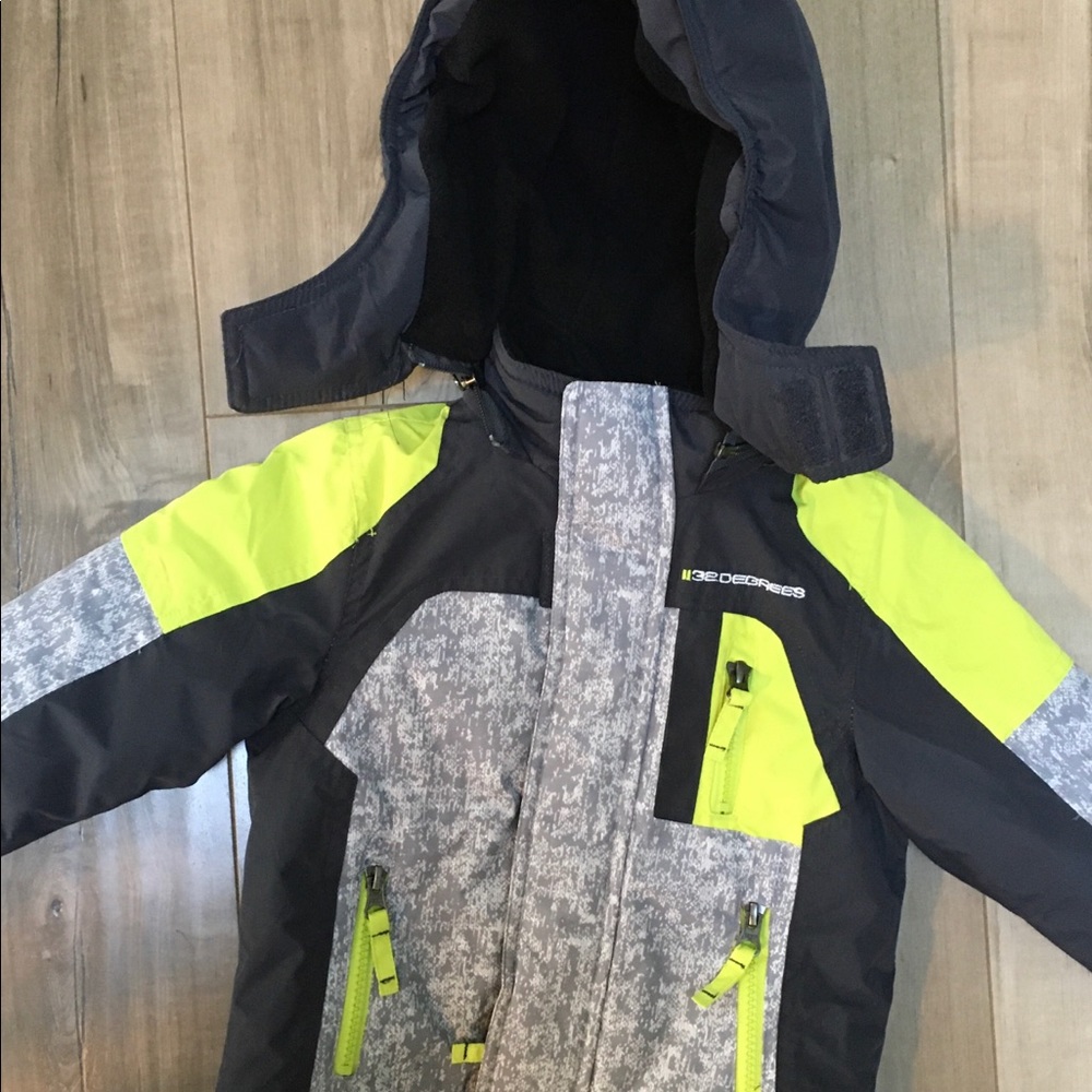 32 degrees 2t winter jacket